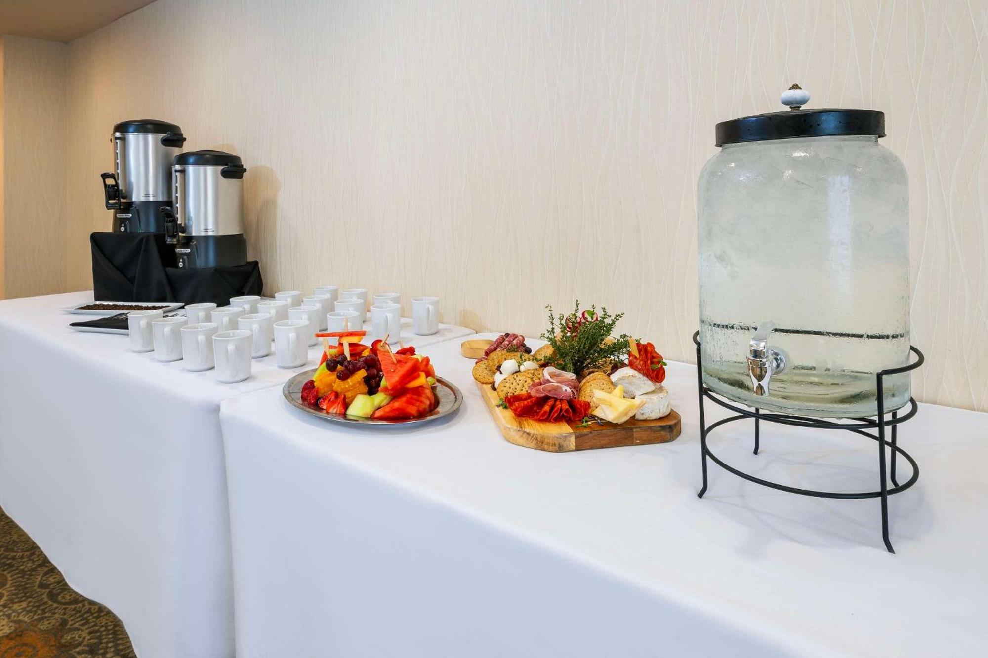 Allure Hotel & Conference Centre, Ascend Hotel Collection Barrie Zewnętrze zdjęcie